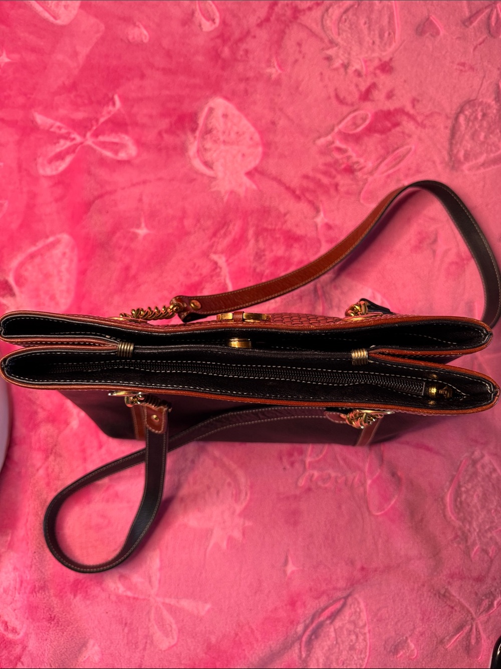 Bally Italian Woven Leather & Pebbled Calfskin Shoulder Bag Gold Chain EUC - Picture 10 of 17